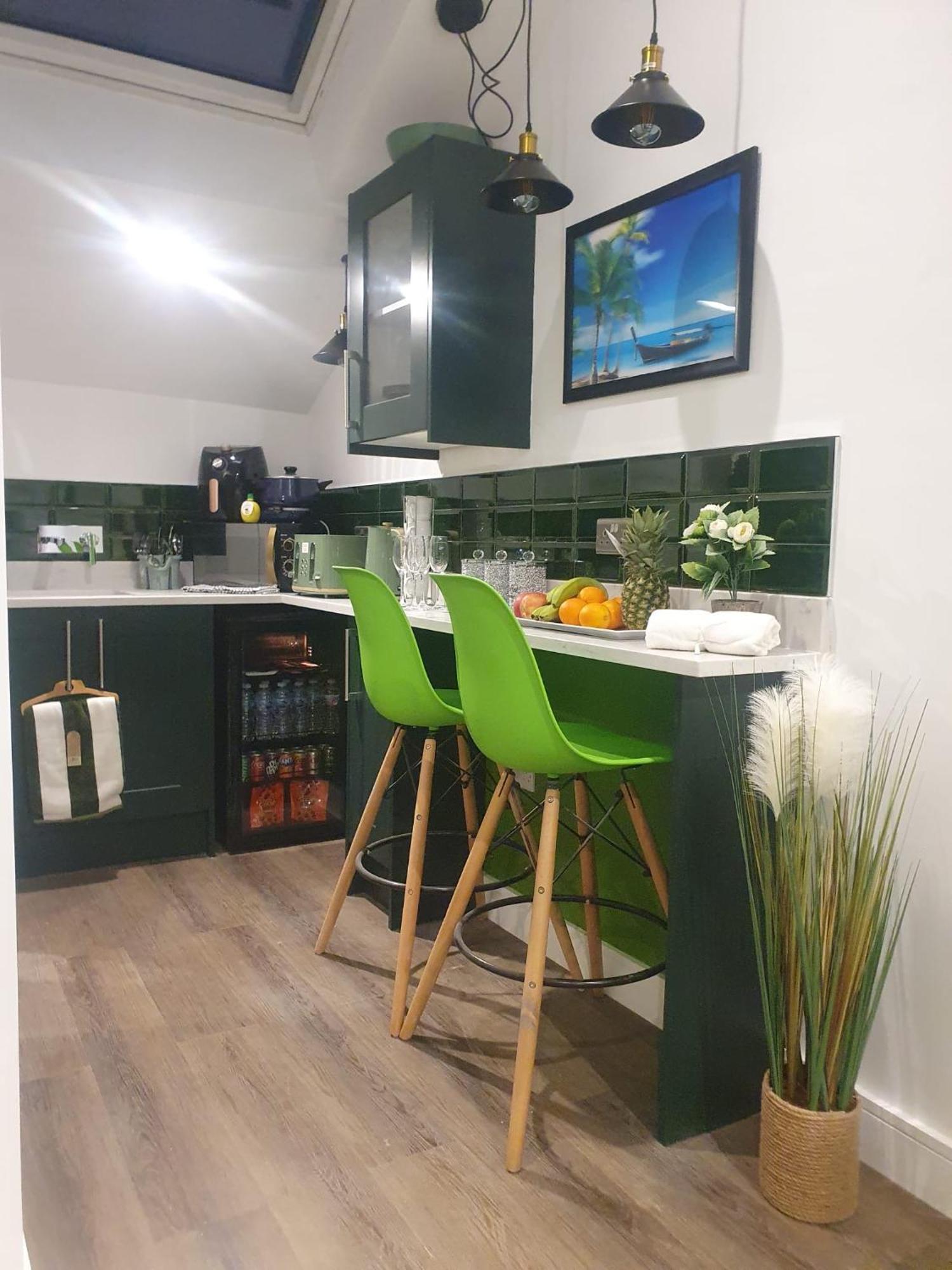 Southgate Luxury Apartments Elland 외부 사진