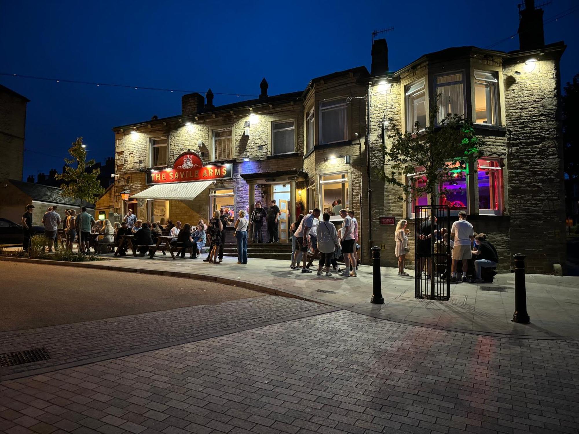 Southgate Luxury Apartments Elland 외부 사진