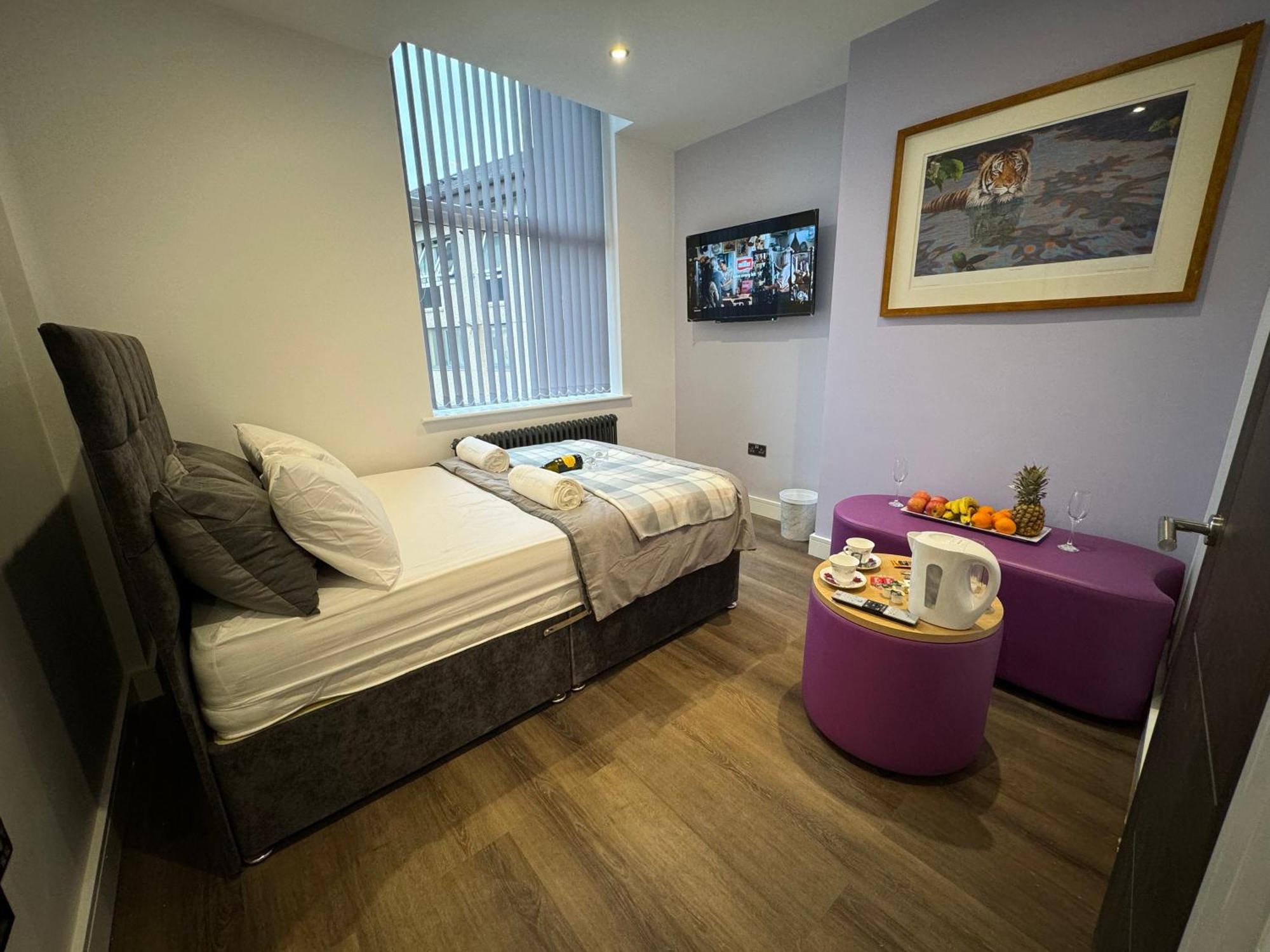 Southgate Luxury Apartments Elland 외부 사진