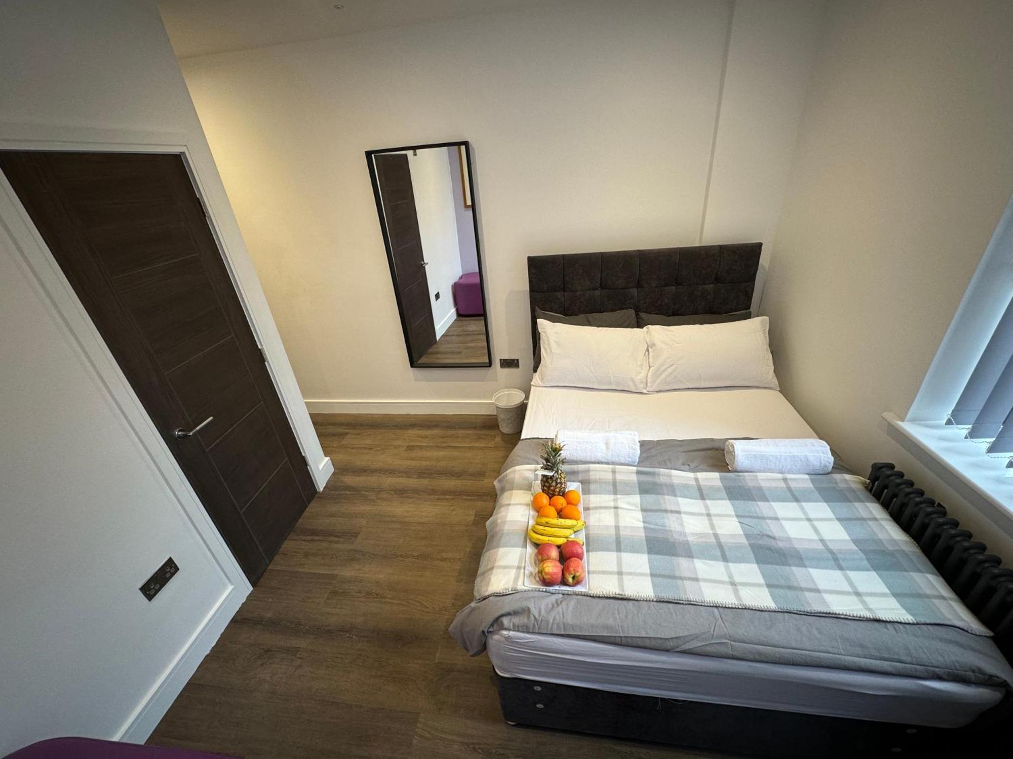 Southgate Luxury Apartments Elland 외부 사진