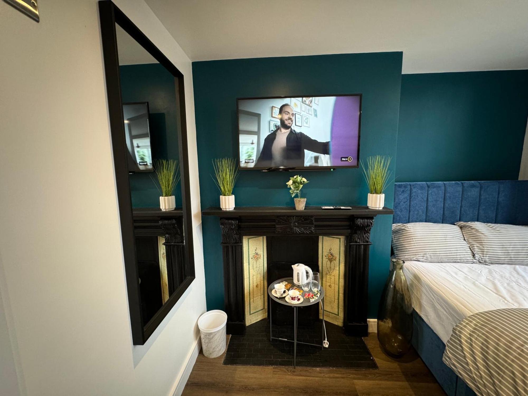 Southgate Luxury Apartments Elland 외부 사진