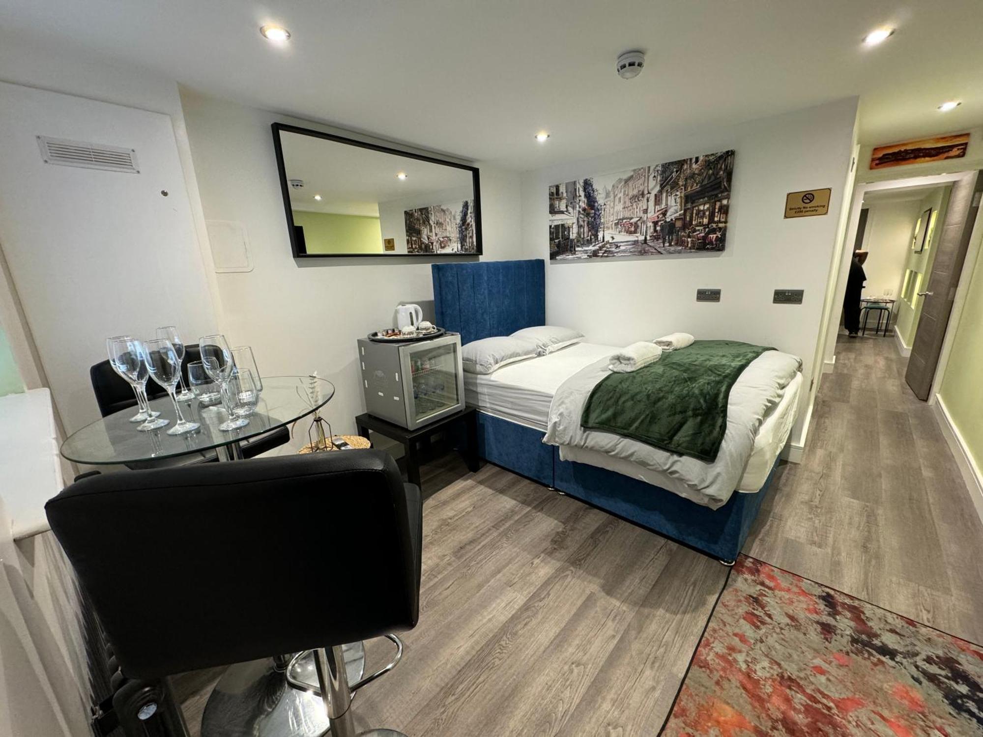 Southgate Luxury Apartments Elland 외부 사진