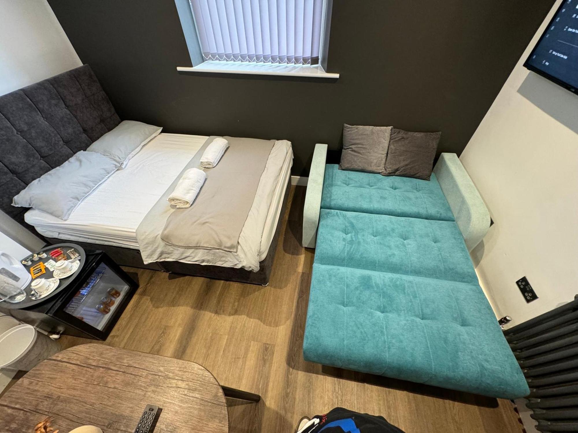 Southgate Luxury Apartments Elland 외부 사진