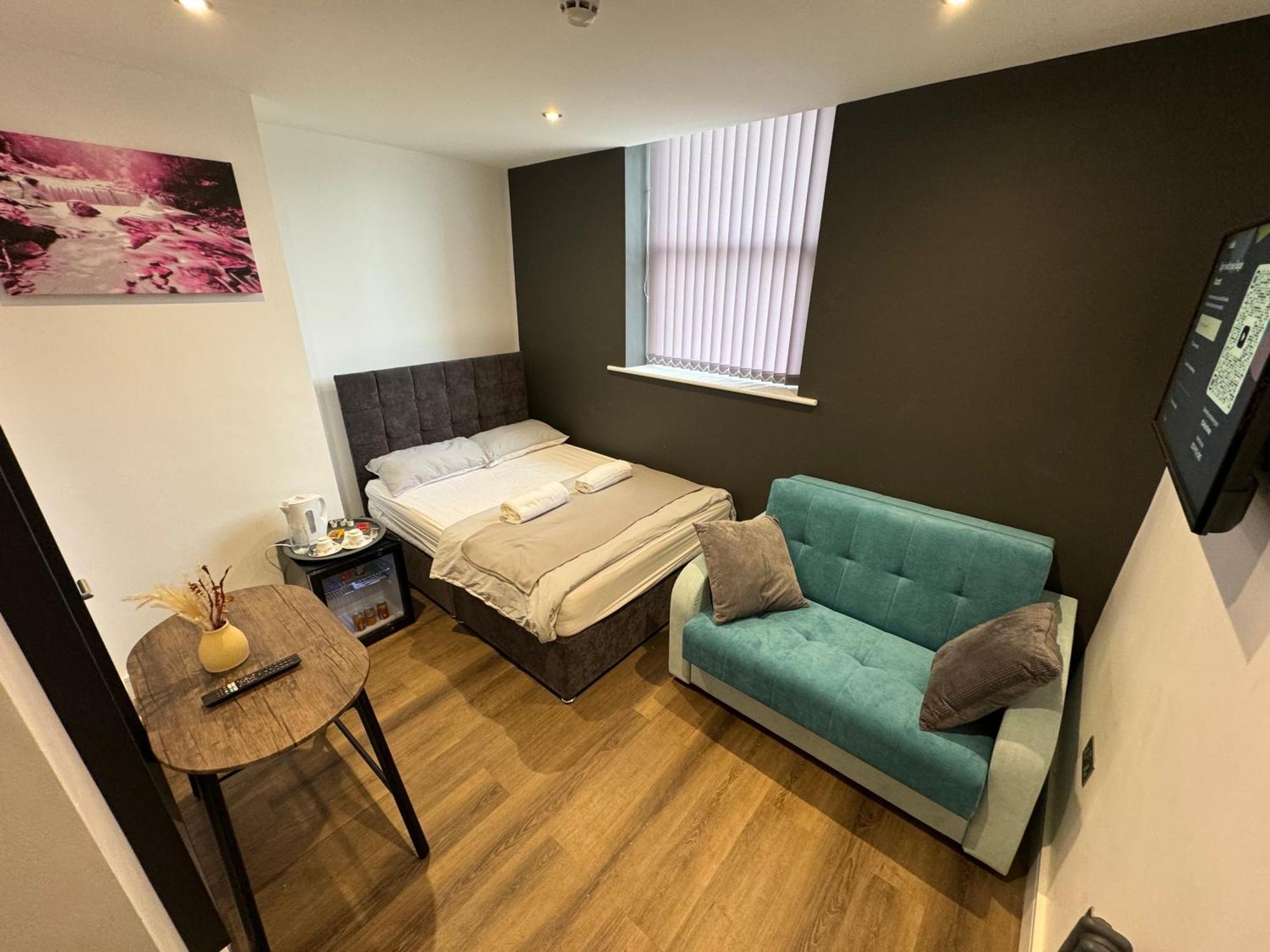 Southgate Luxury Apartments Elland 외부 사진